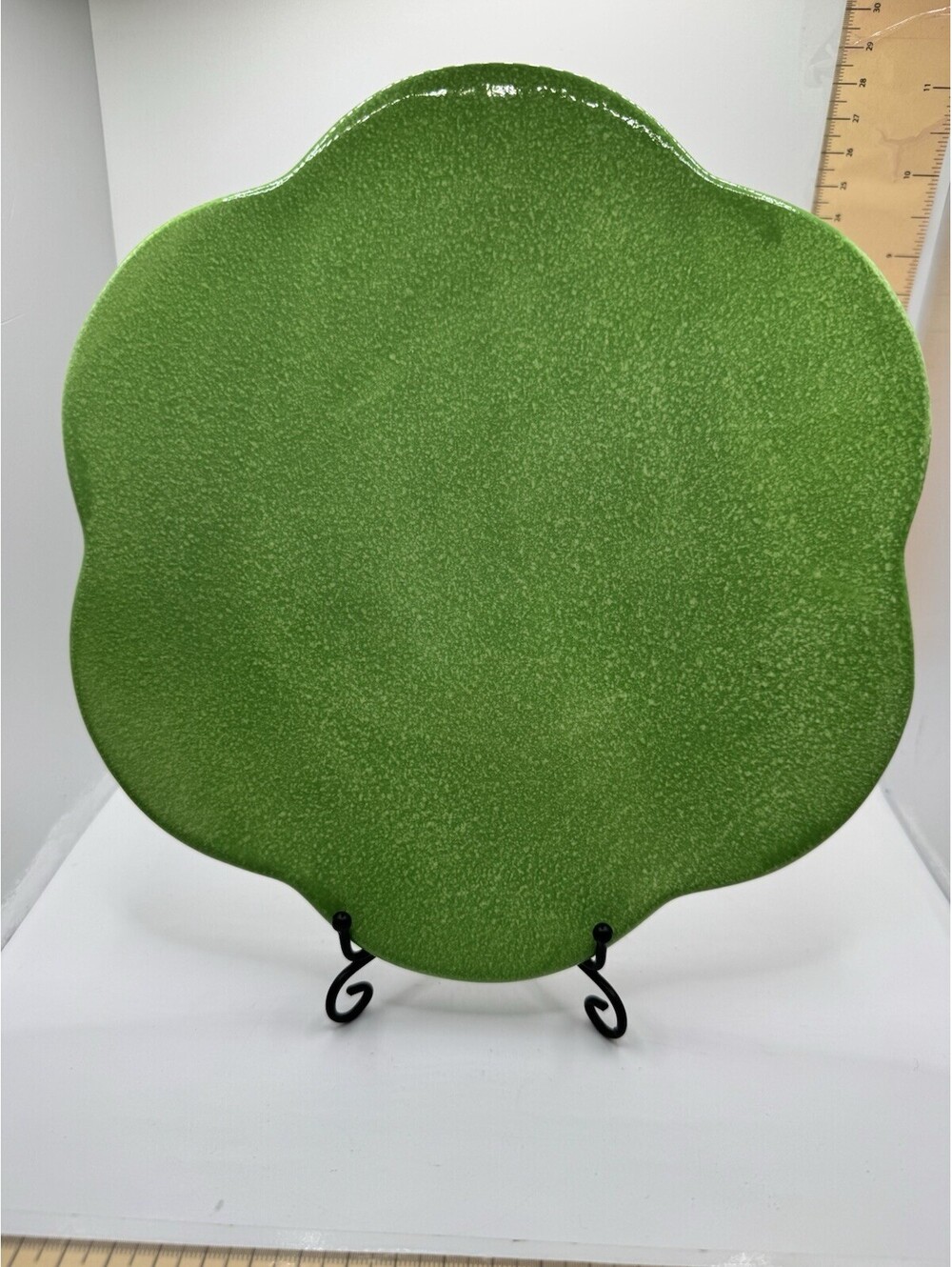 Vintage Otagiri 1996 Enesco Flower Avacado Green Plate MCM 9”